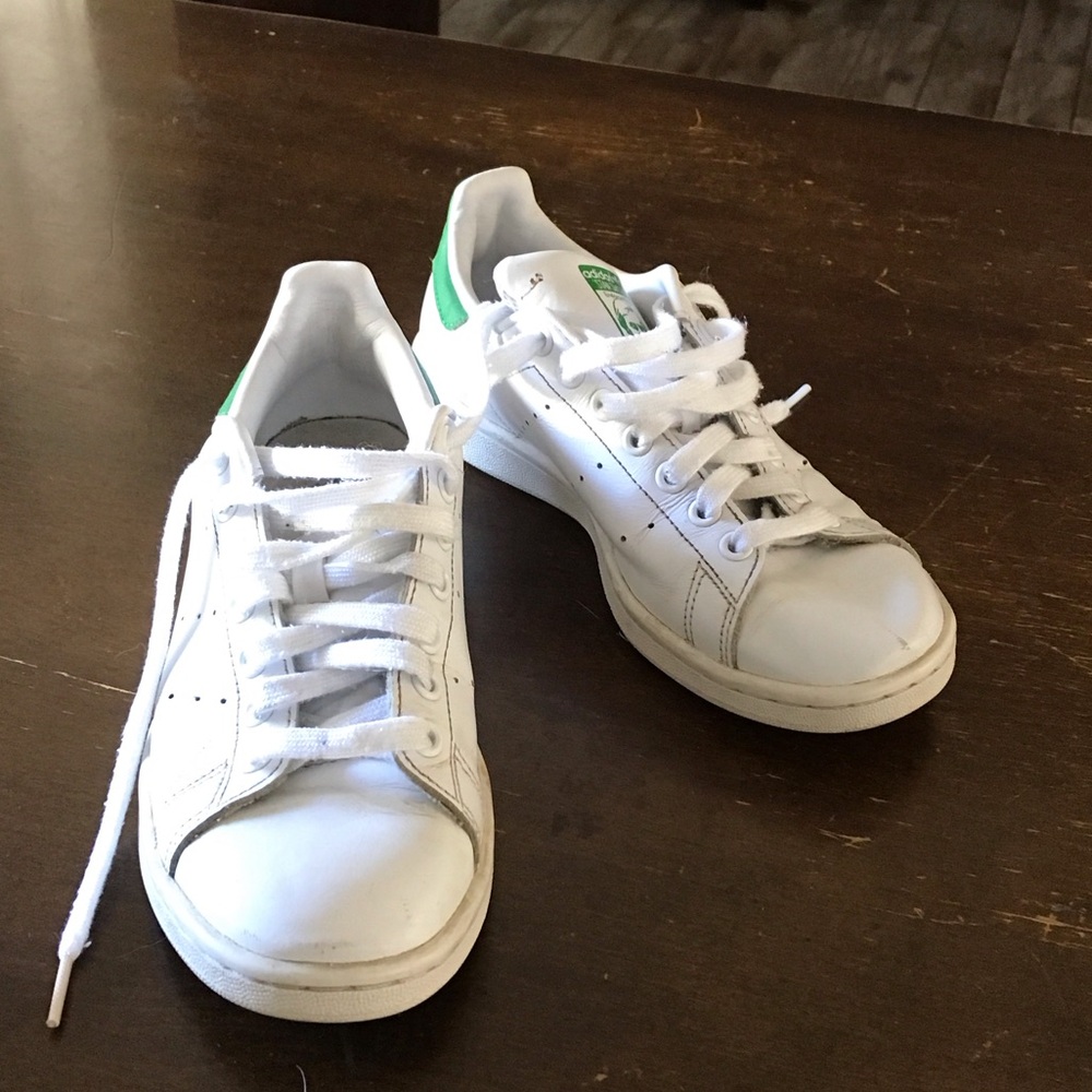 Adidas White and Green Athletic Shoes
Stan Smith’s